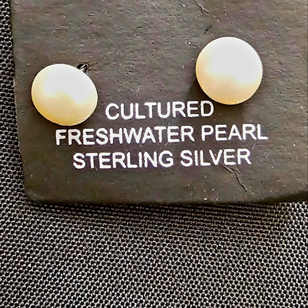 Cultured Freshwater Pearl Earrings
